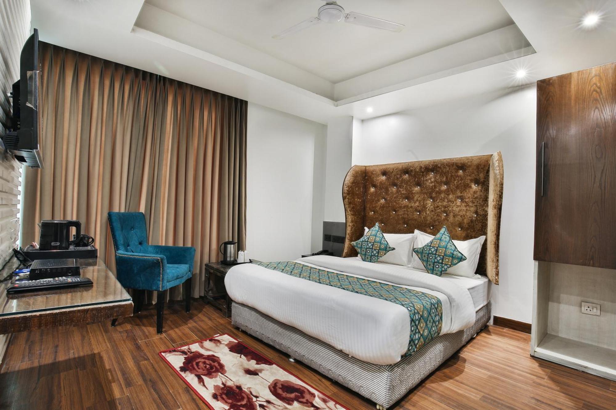 Hotel Uppal International, Near New Delhi Railway Station Buitenkant foto