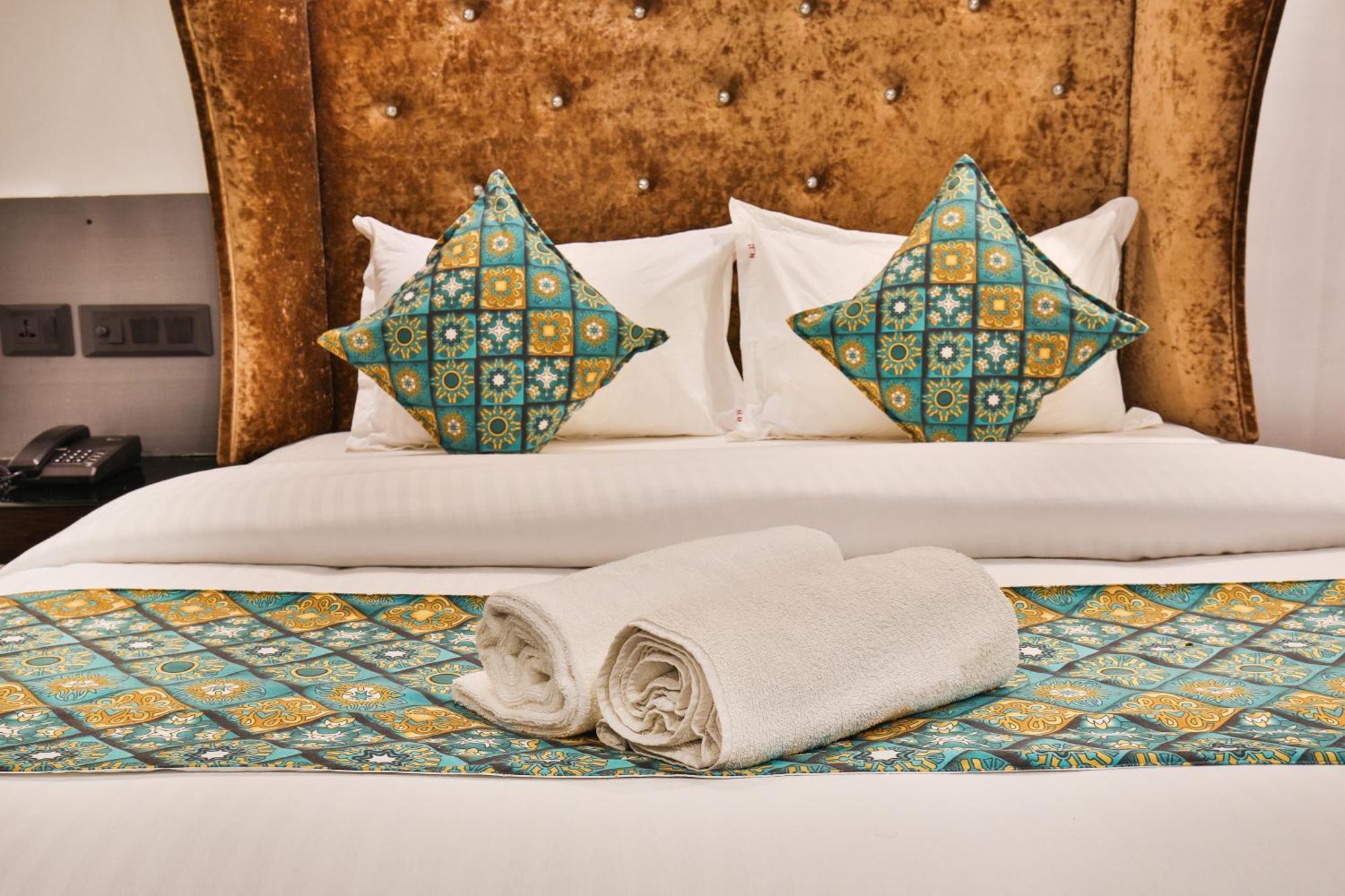 Hotel Uppal International, Near New Delhi Railway Station Buitenkant foto