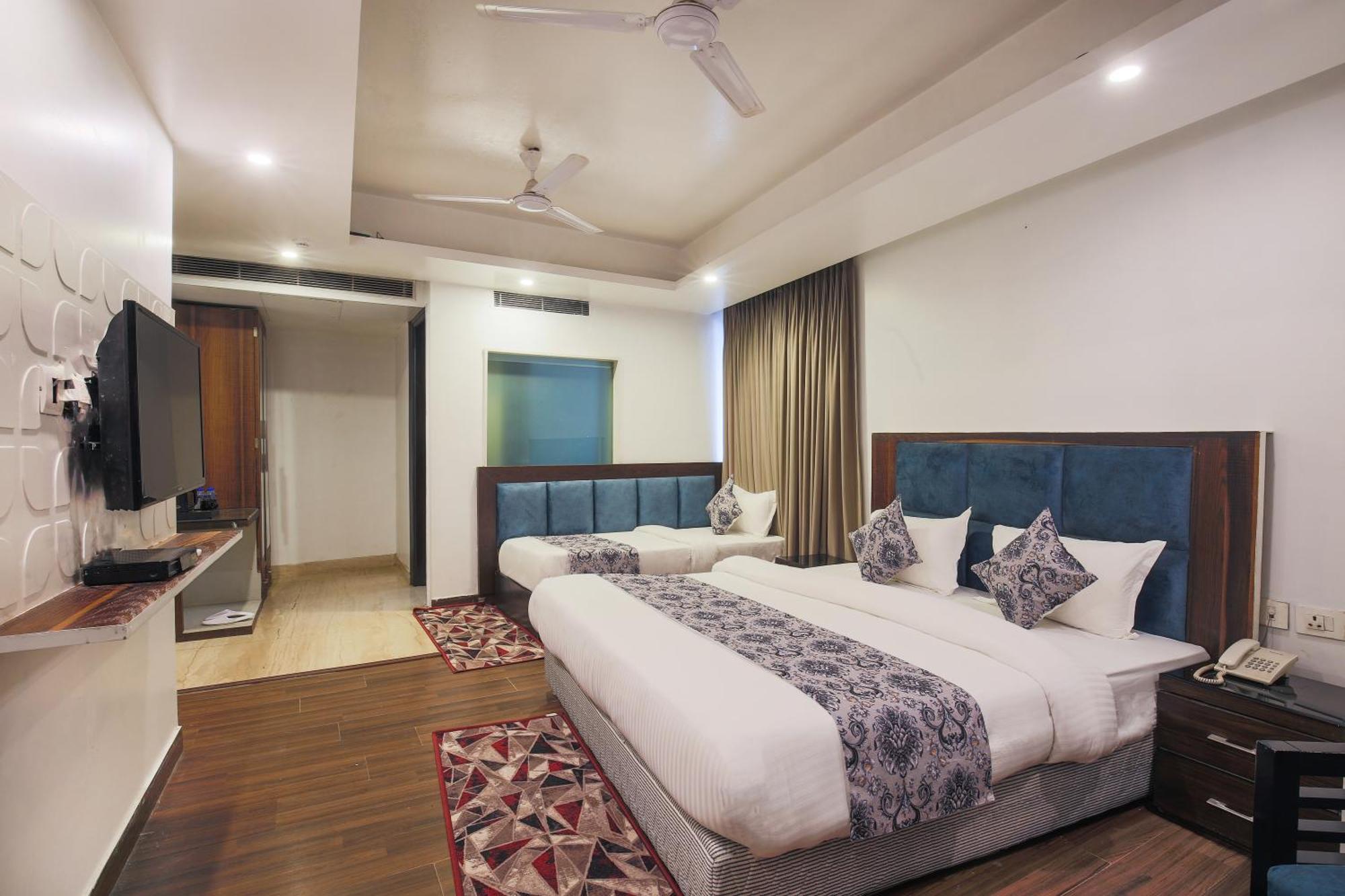 Hotel Uppal International, Near New Delhi Railway Station Buitenkant foto