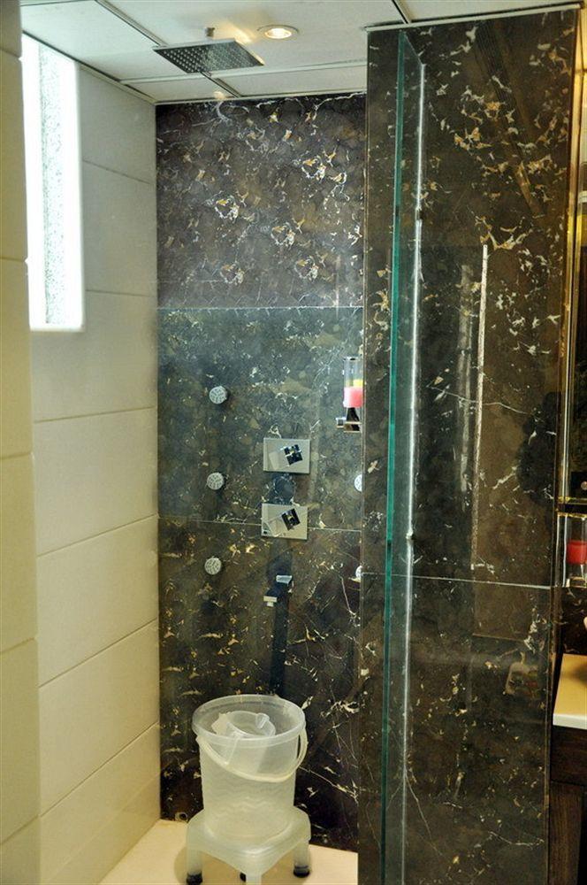 Hotel Uppal International, Near New Delhi Railway Station Buitenkant foto