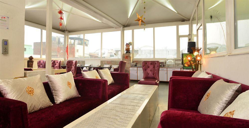 Hotel Uppal International, Near New Delhi Railway Station Buitenkant foto