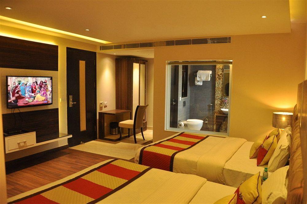 Hotel Uppal International, Near New Delhi Railway Station Buitenkant foto