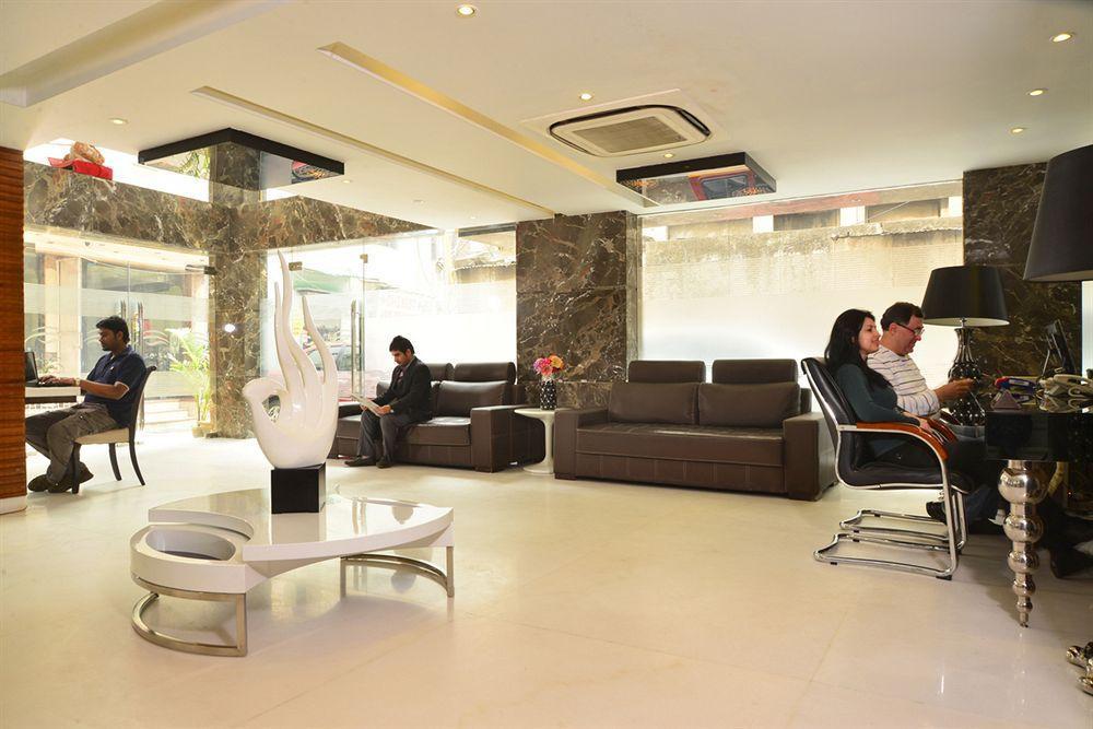 Hotel Uppal International, Near New Delhi Railway Station Buitenkant foto