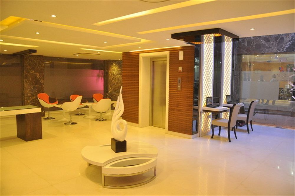 Hotel Uppal International, Near New Delhi Railway Station Buitenkant foto