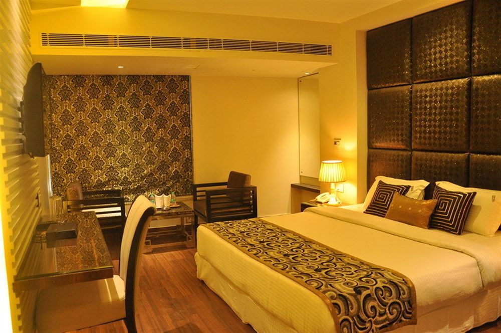 Hotel Uppal International, Near New Delhi Railway Station Buitenkant foto
